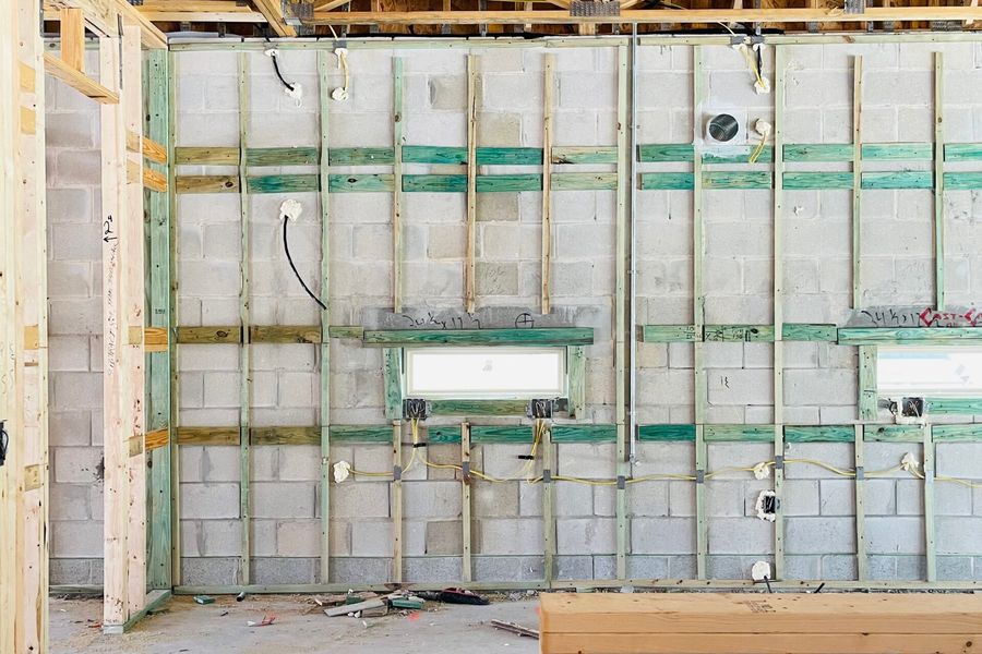 Who Sets the Closing Date on New Construction? A Quick Guide for Homebuyers