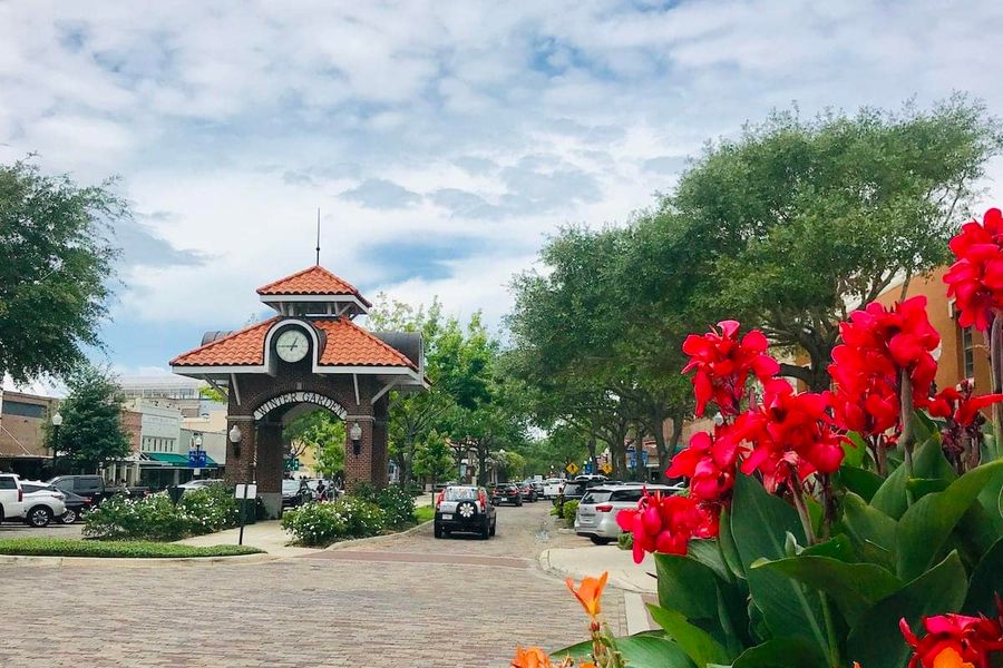 Winter Garden Neighborhood Guide: Where to Eat, Play & Stay