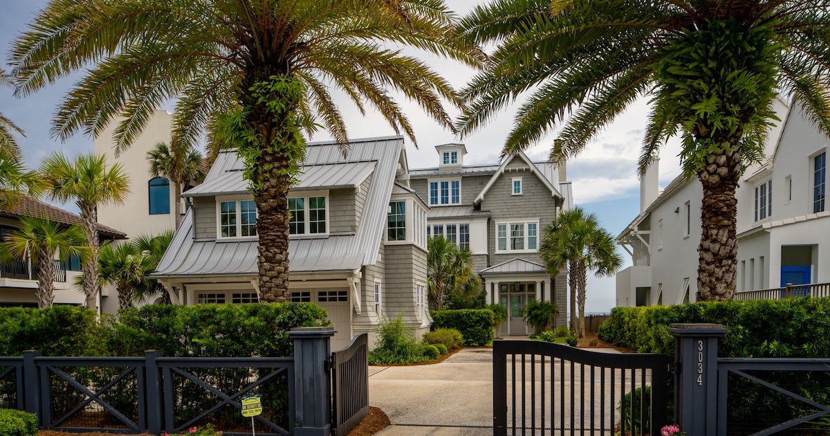 How to Grow Your Airbnb Business in Florida: Boosting Your Vacation Rental Success