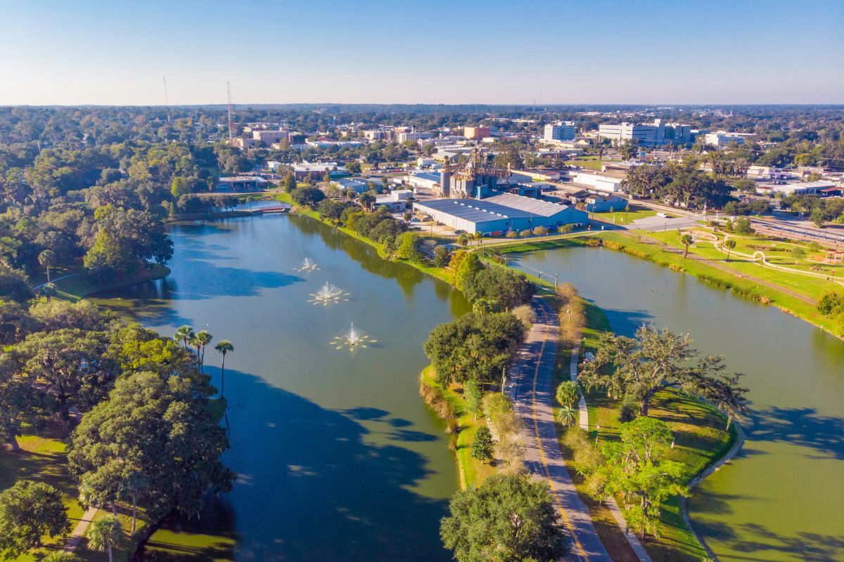 Moving to Ocala, Florida: Your Guide to a Smooth Transition