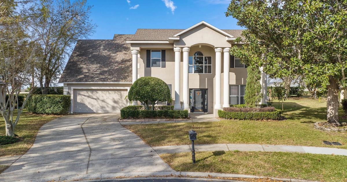 Spacious Gated Home for Sale in Clermont, Florida