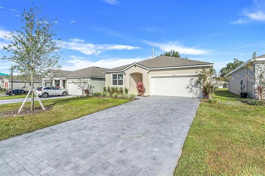 SOLD: 1731 Carnelian St, Deland, FL 32720