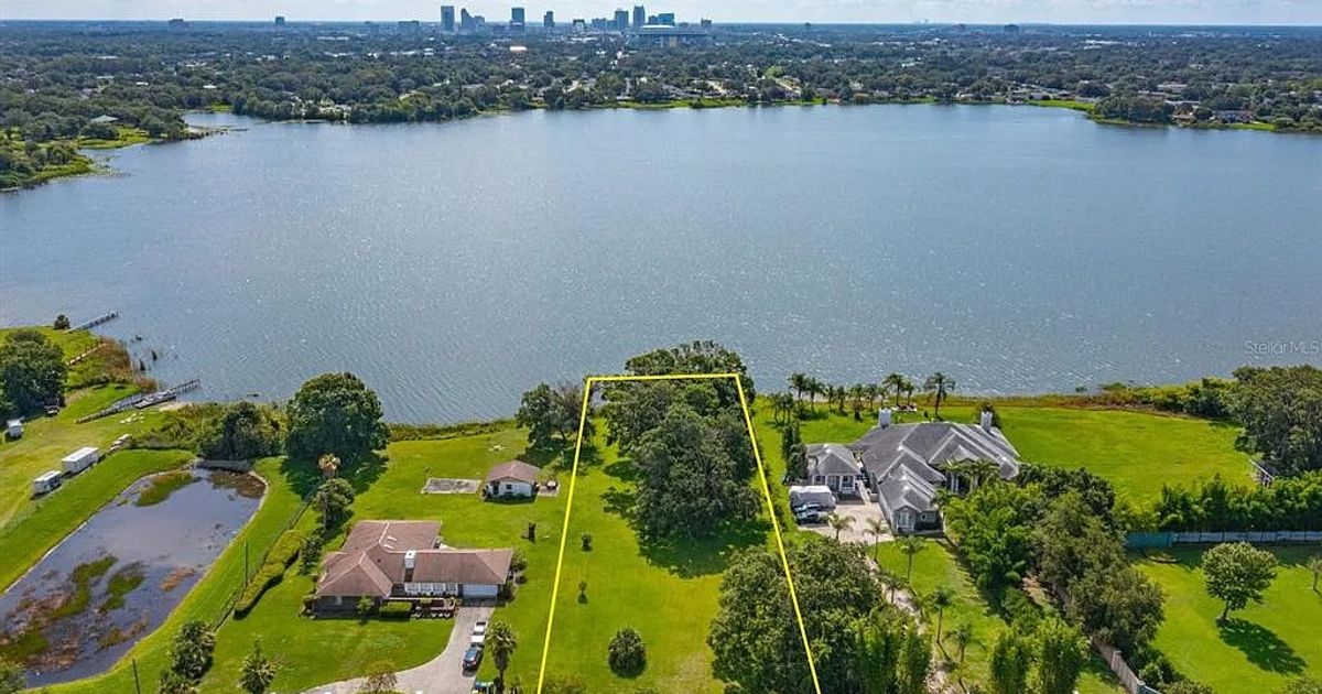 Lakefront Lot For Sale: 223 S. Ortman Dr in Orlando - 1.88 Acres