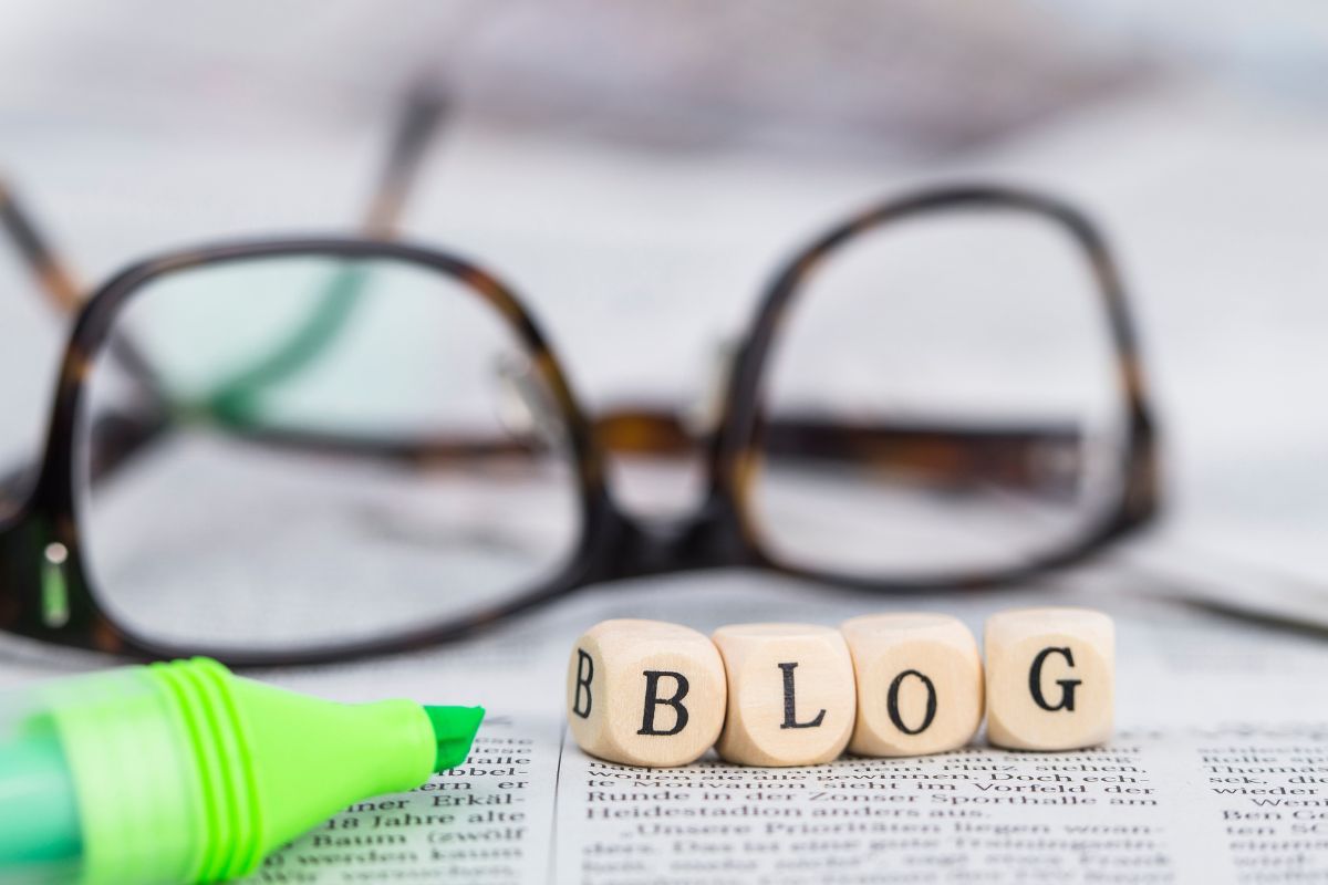 10 Blog Topics for Real Estate Agents: Fresh Ideas to Engage Your Audience