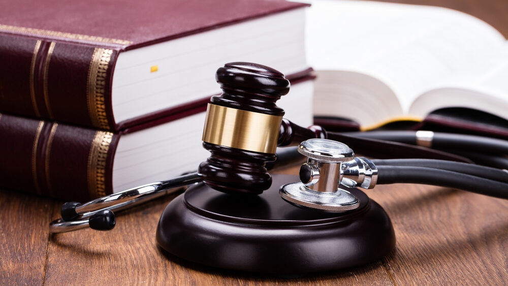 Image When Doctors Fail: Holding Medical Professionals Accountable