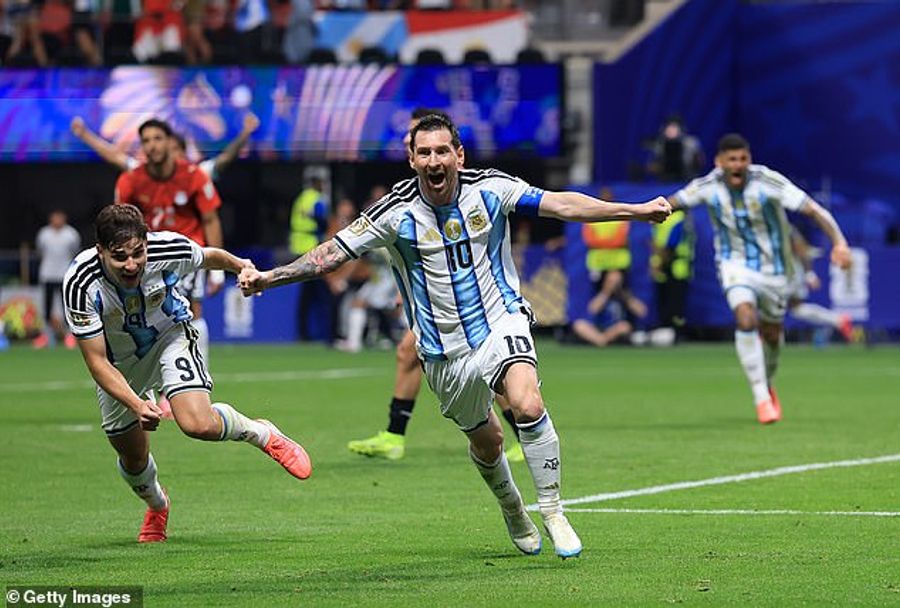 Argentina Beat Egypt 3-2 in World Cup Thriller as Mogadishu Fans Celebrate Dramatic Match