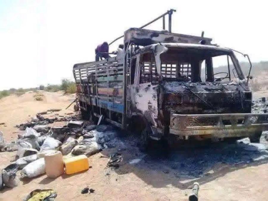 Al-Shabaab Burns 10 Charcoal Trucks on Wanlaweyn-Afgooye Road