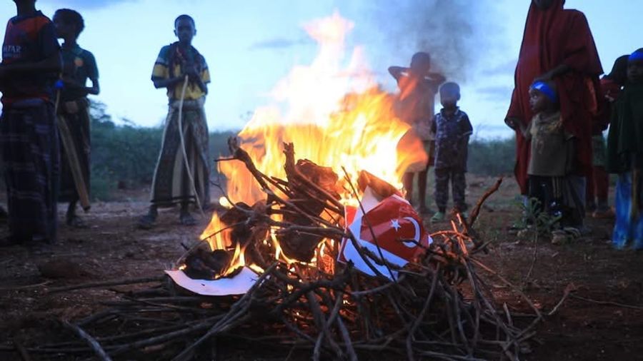 Harta Qaanle Residents Renew Airstrike Protests, Burn Turkish Flag