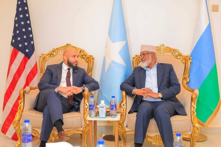 Jubaland President Meets Acting U.S. Ambassador to Somalia (Photos )