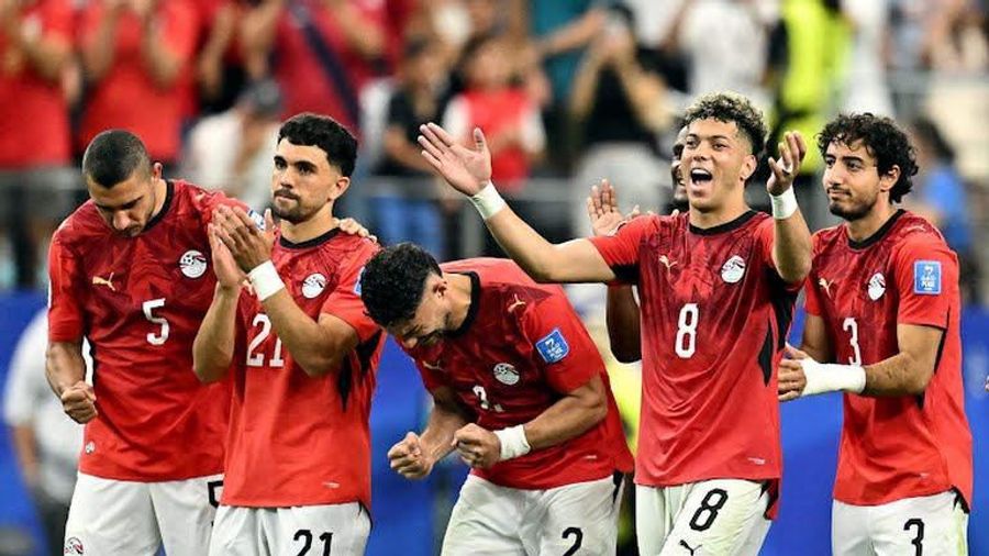 Egypt Reach World Cup Round of 16 After Penalty Win Over Australia; Mogadishu Youths Watch Live