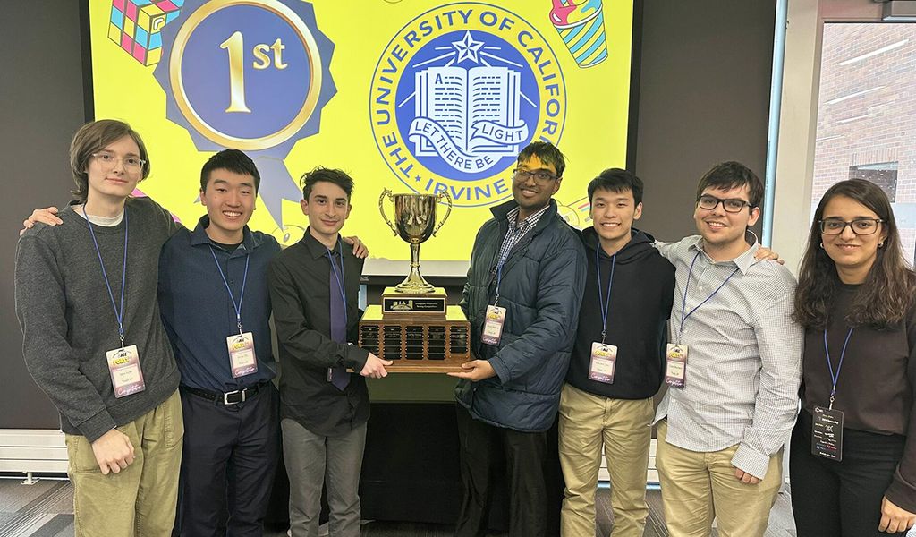 The cover of the article.