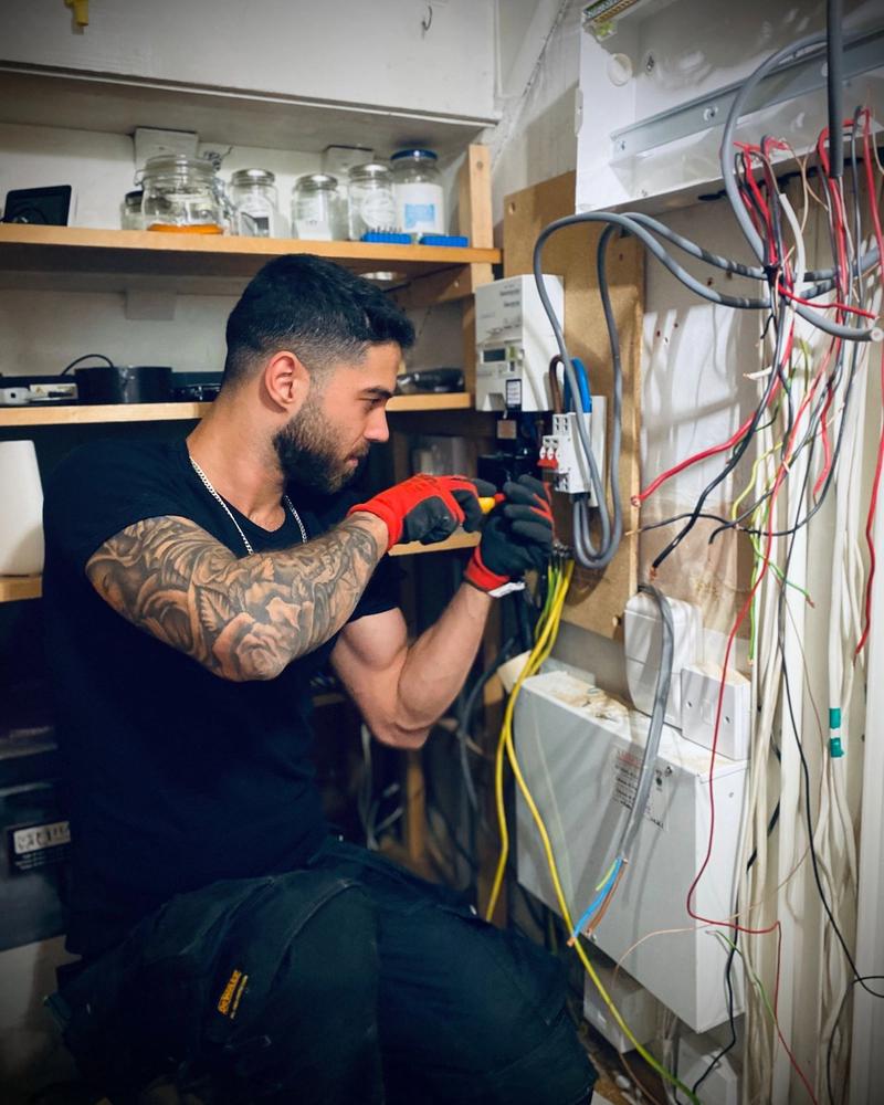Daddy Electrician professional at work