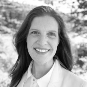 Julia Frisbie