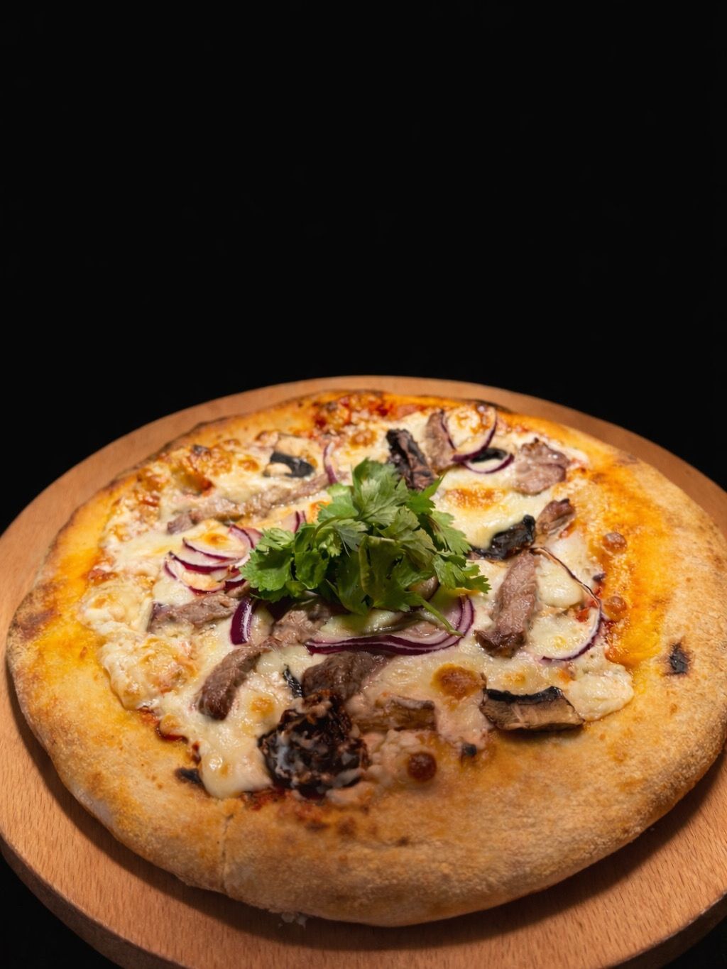 Пицца с говядиной 