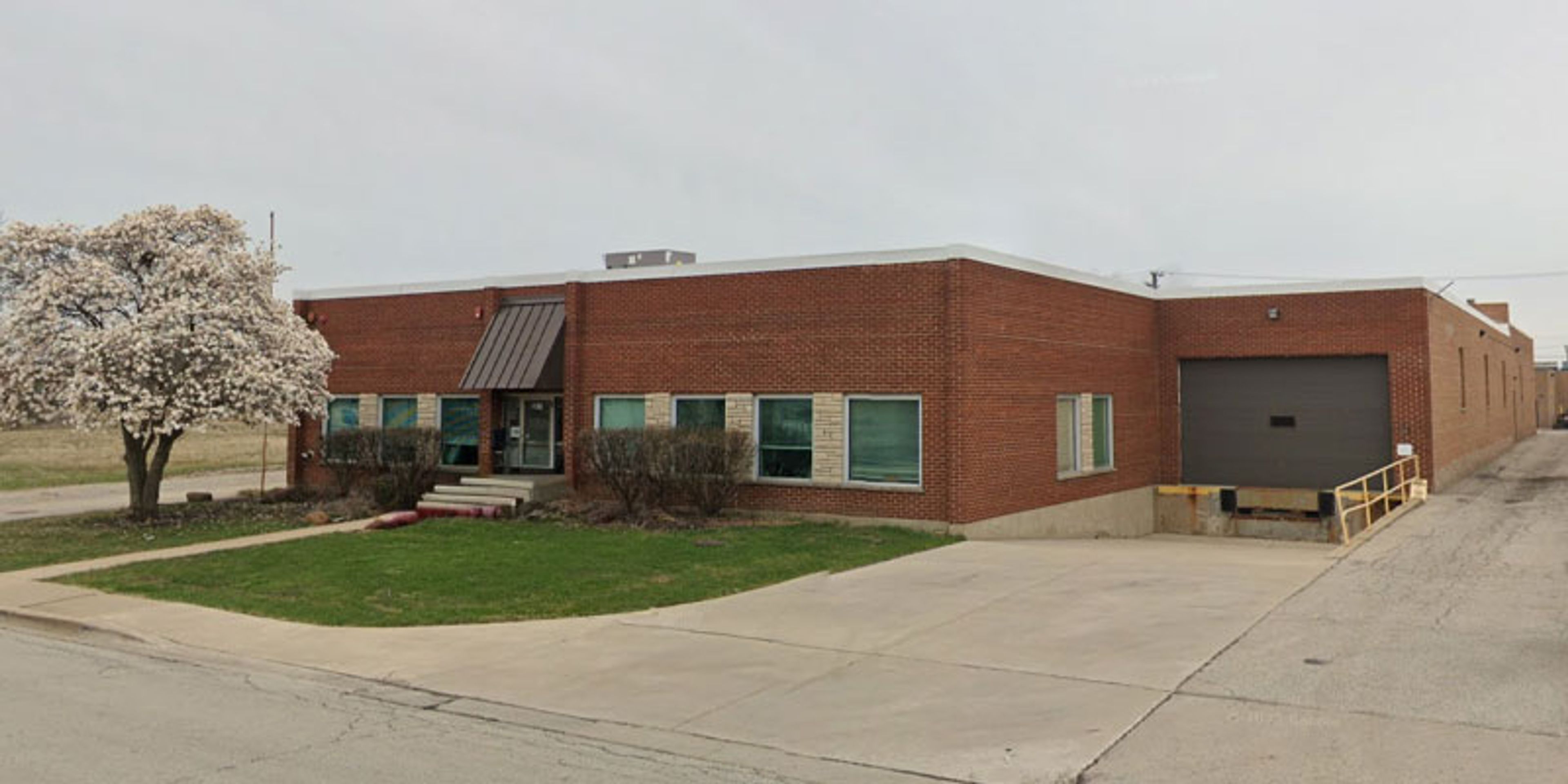 Manufacturing building in Elk Grove Village, Illinois, Janitorial Services provided by Imperial Service Systems.