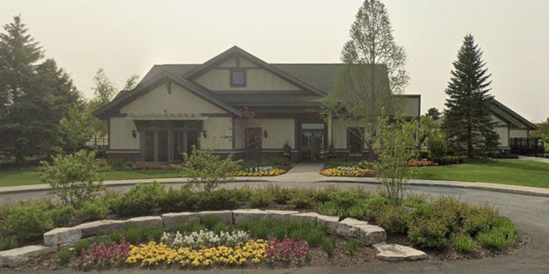 Janitorial service in public recreation facility