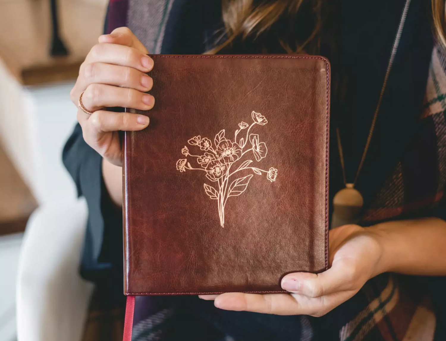 Hosanna Revival ESV Journaling Bible: Yorkshire Theme