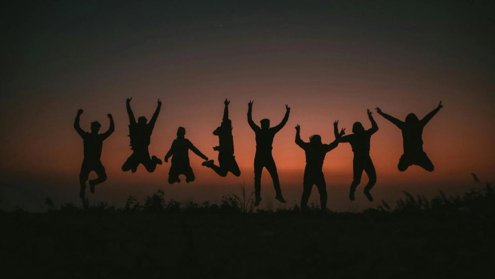 What’s the Difference Between a Youth Bible and a Traditional Bible?