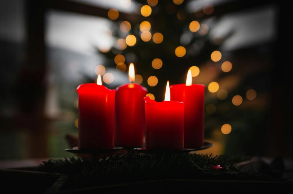 What Colour Advent Candles Should I Buy?