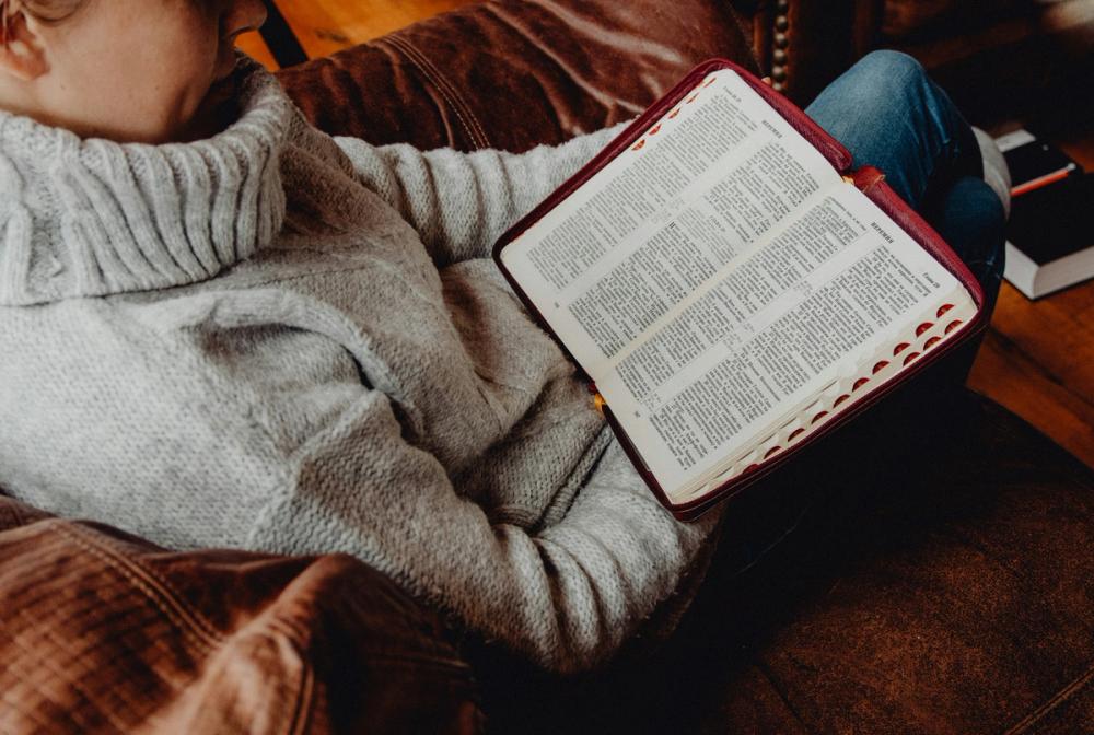 Cosy autumn time bible reading