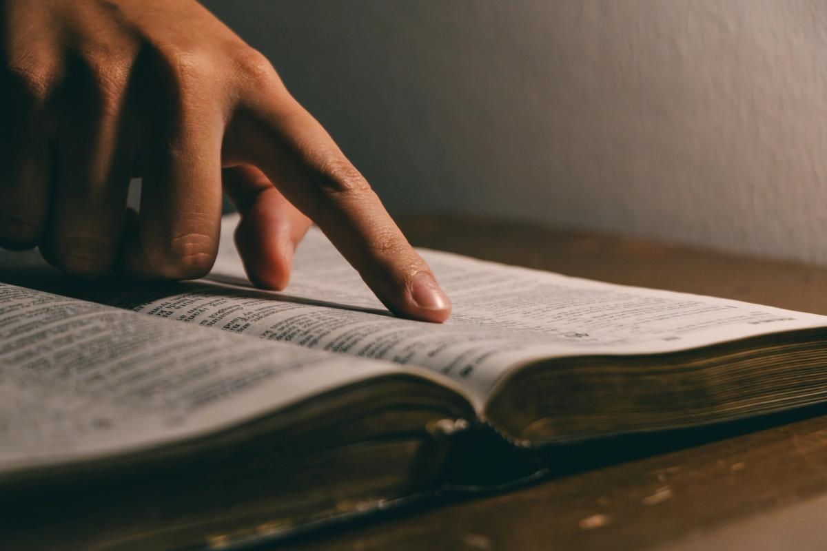 Reading a Bible