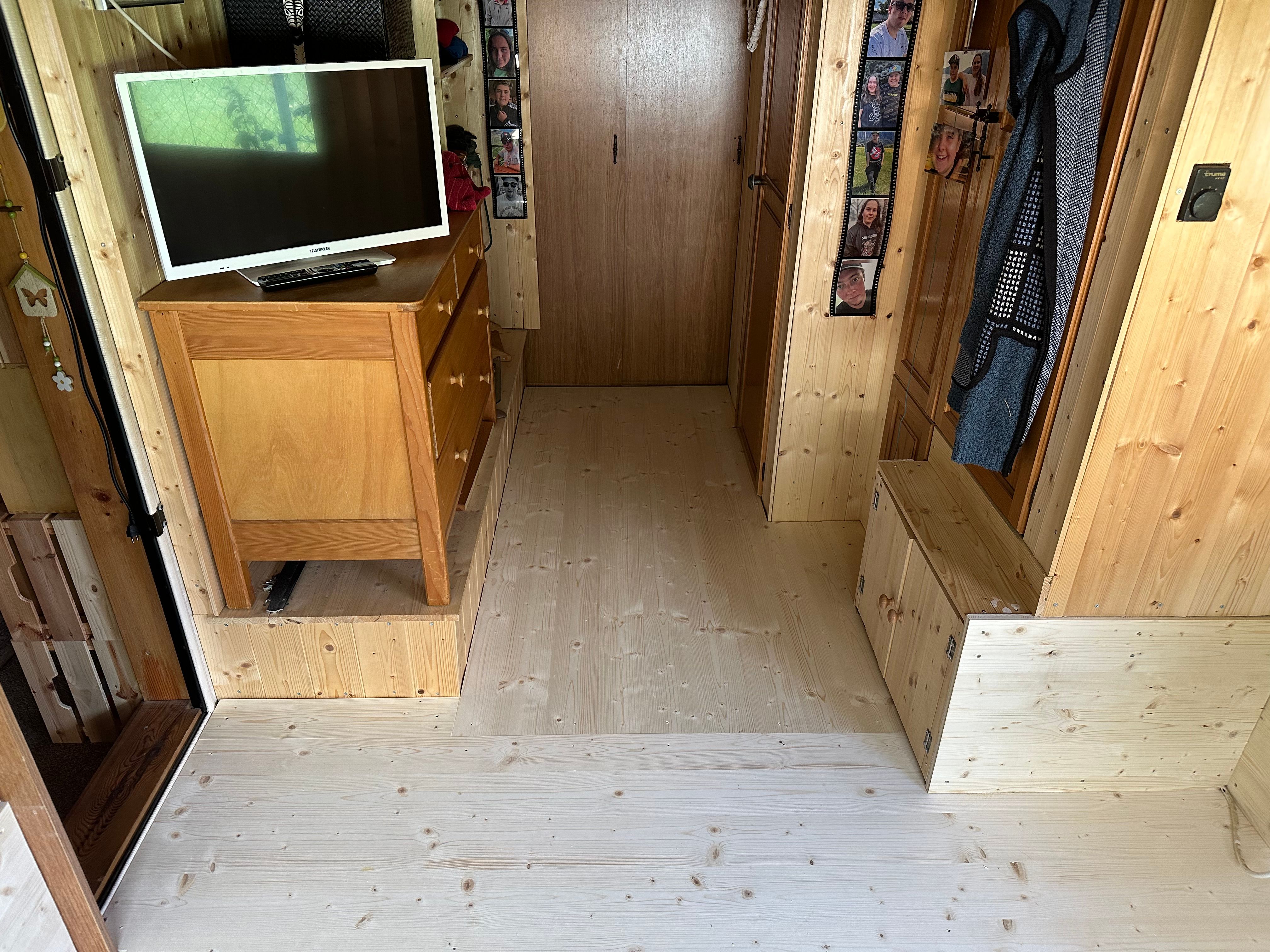 Dachsanierung & Innenausbau – Campingplatz – 5
