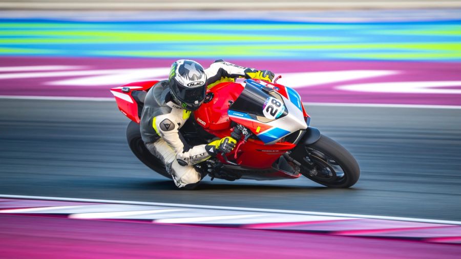 WZH 4764Biker Red 28 1 125s 200mm Contrast
