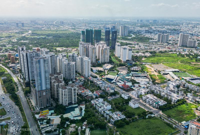 Thanh khoản bất động sản tháng 8: Giải mã sức ì tâm lý và áp lực dòng tiền