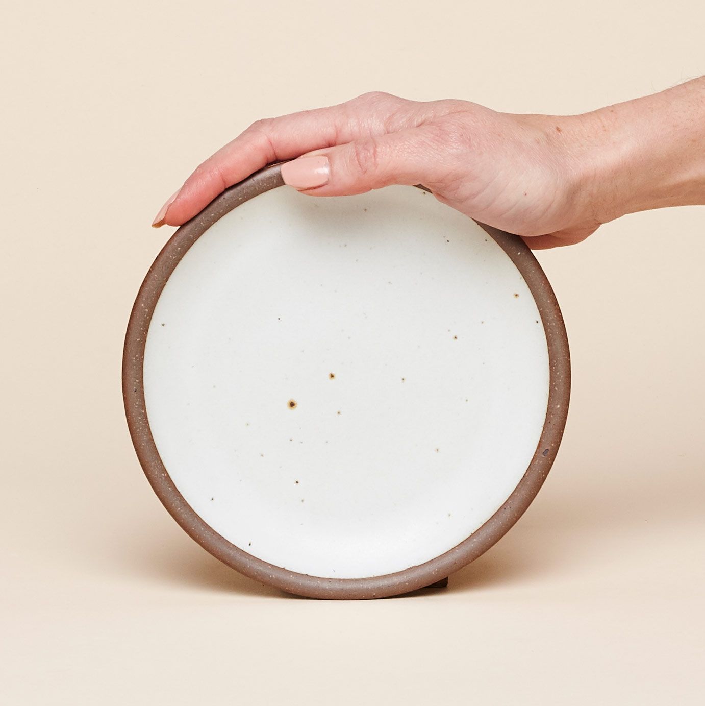 Cake Plate in Eggshell