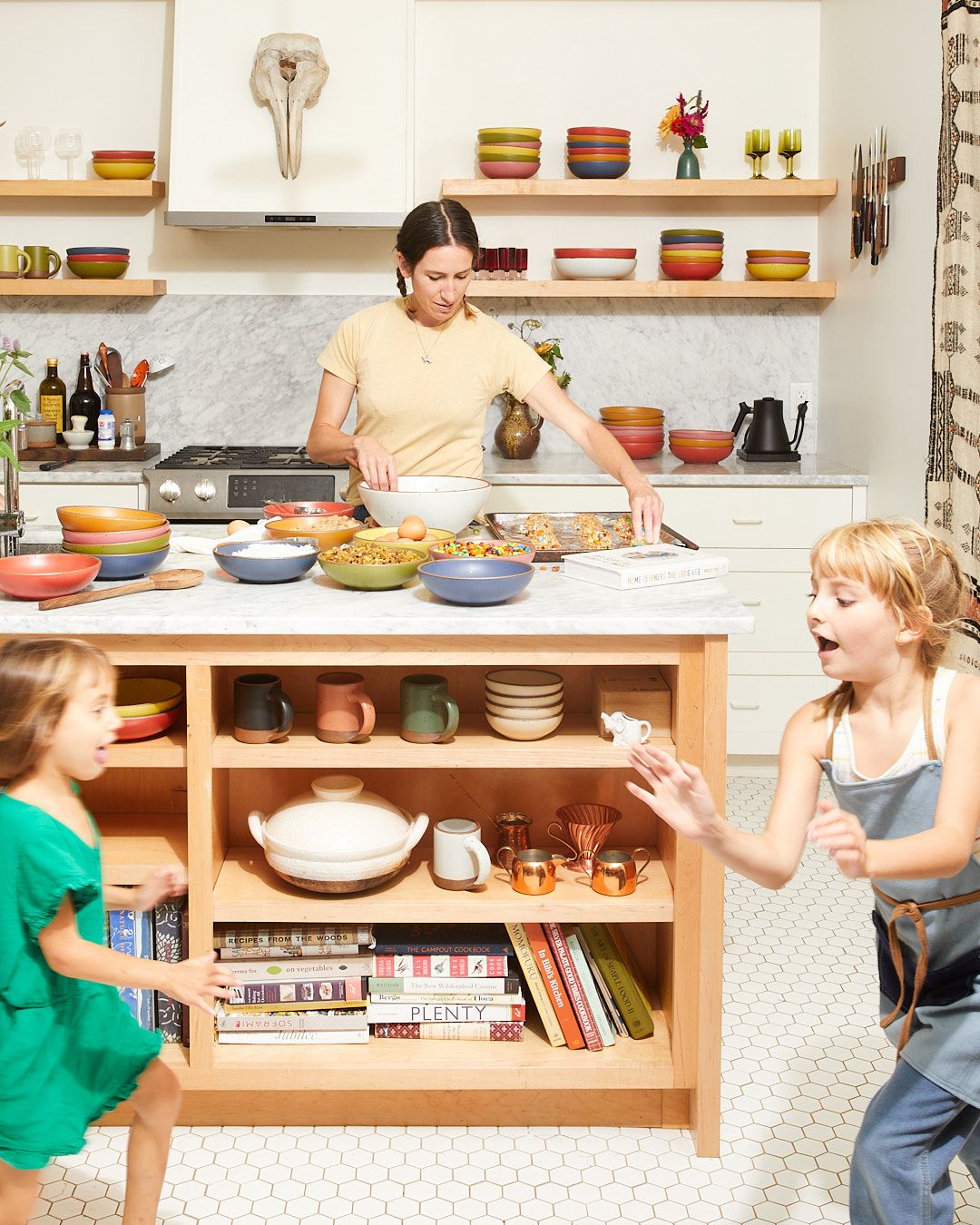 East Fork Pottery x Molly Yeh rainbow bowls Set - Thumbnail 5