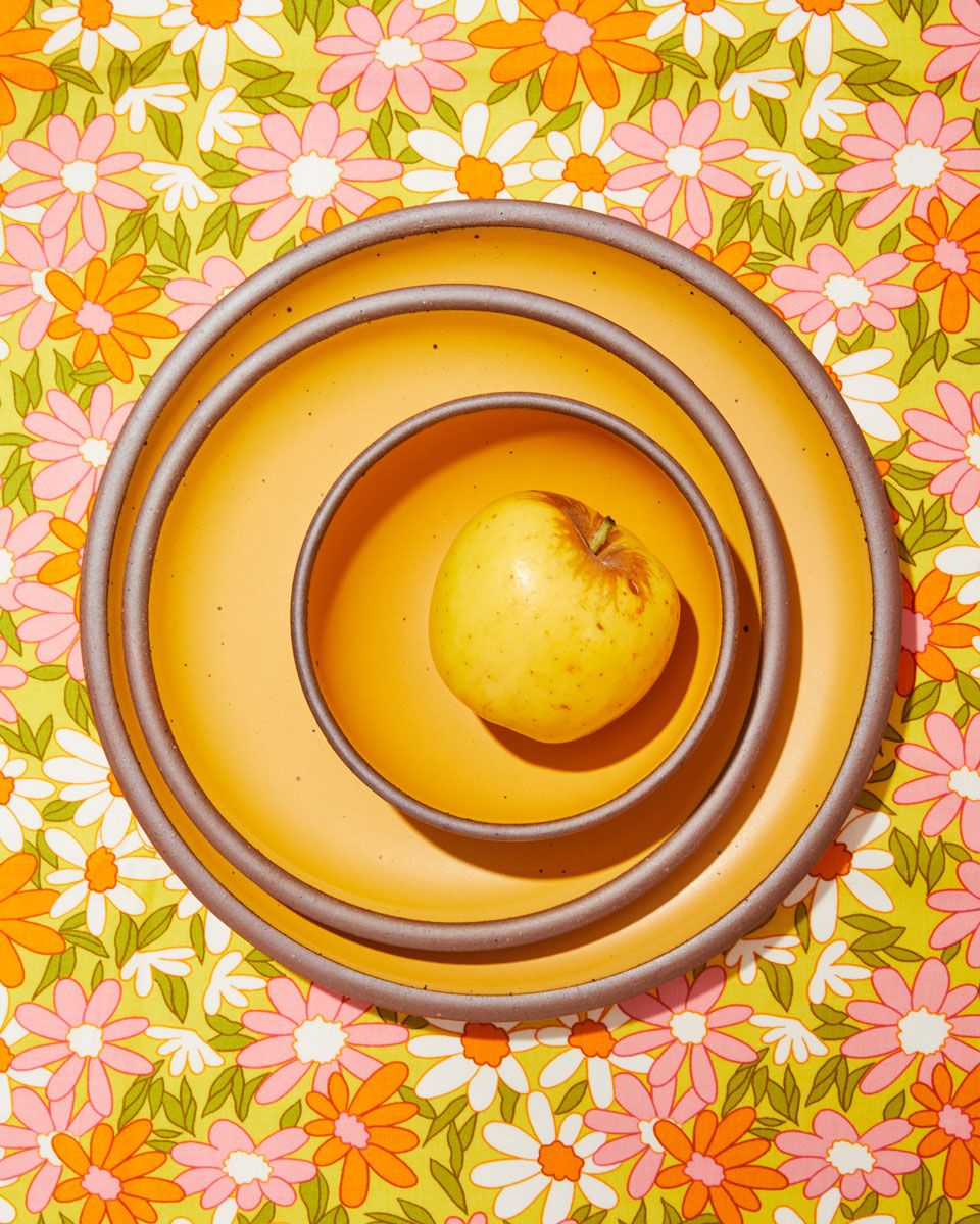 Peachy Keen pots with fruit and floral fabric