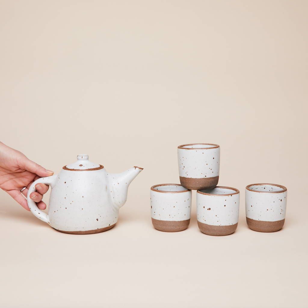 Tea Set in Eggshell