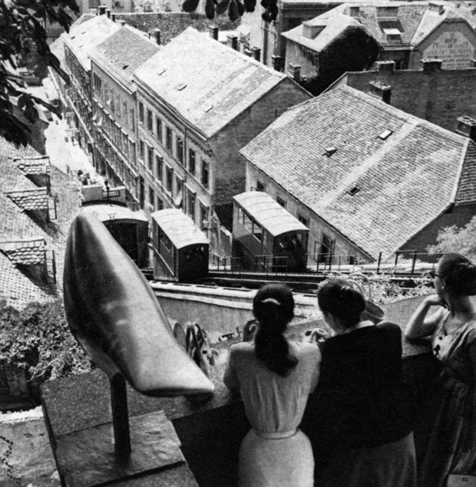 Slide 4/5: Vojin Bakić, Bird, 1956 on the Upper Town of Zagreb. Photo by Tošo Dabac.