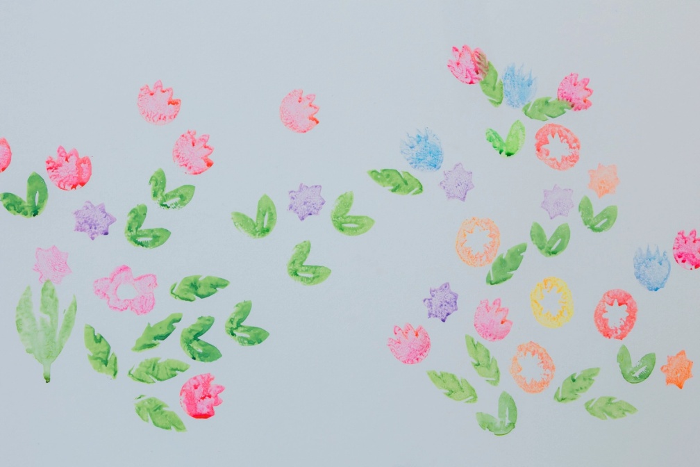 Slide 3/8: Darko Aleksovski, A Tablescape Between Roots and Flowers (detail), ink mural, dimensions variable. Photo by Nefeli Papaioannou. 