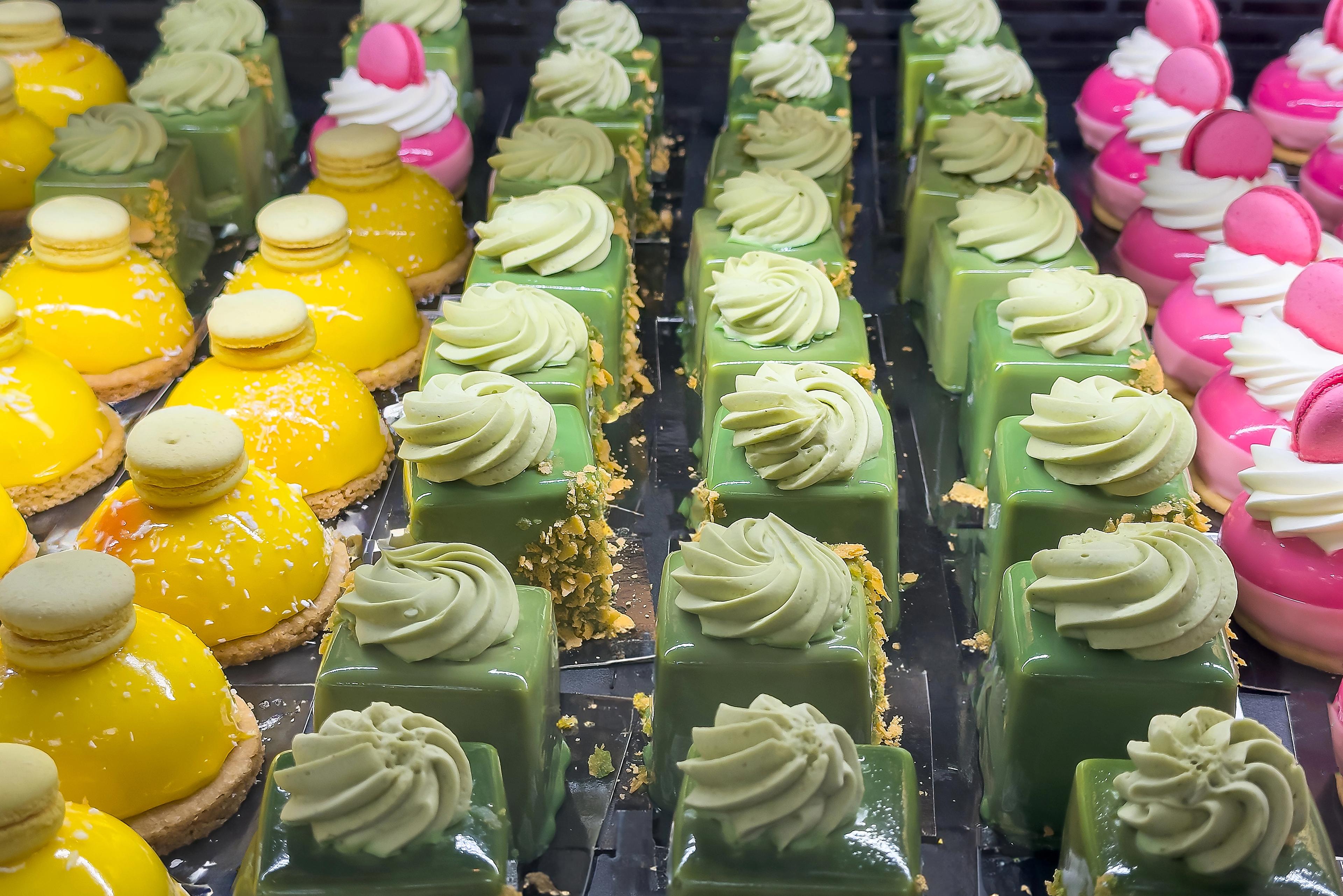colorful cupcakes bakery treats