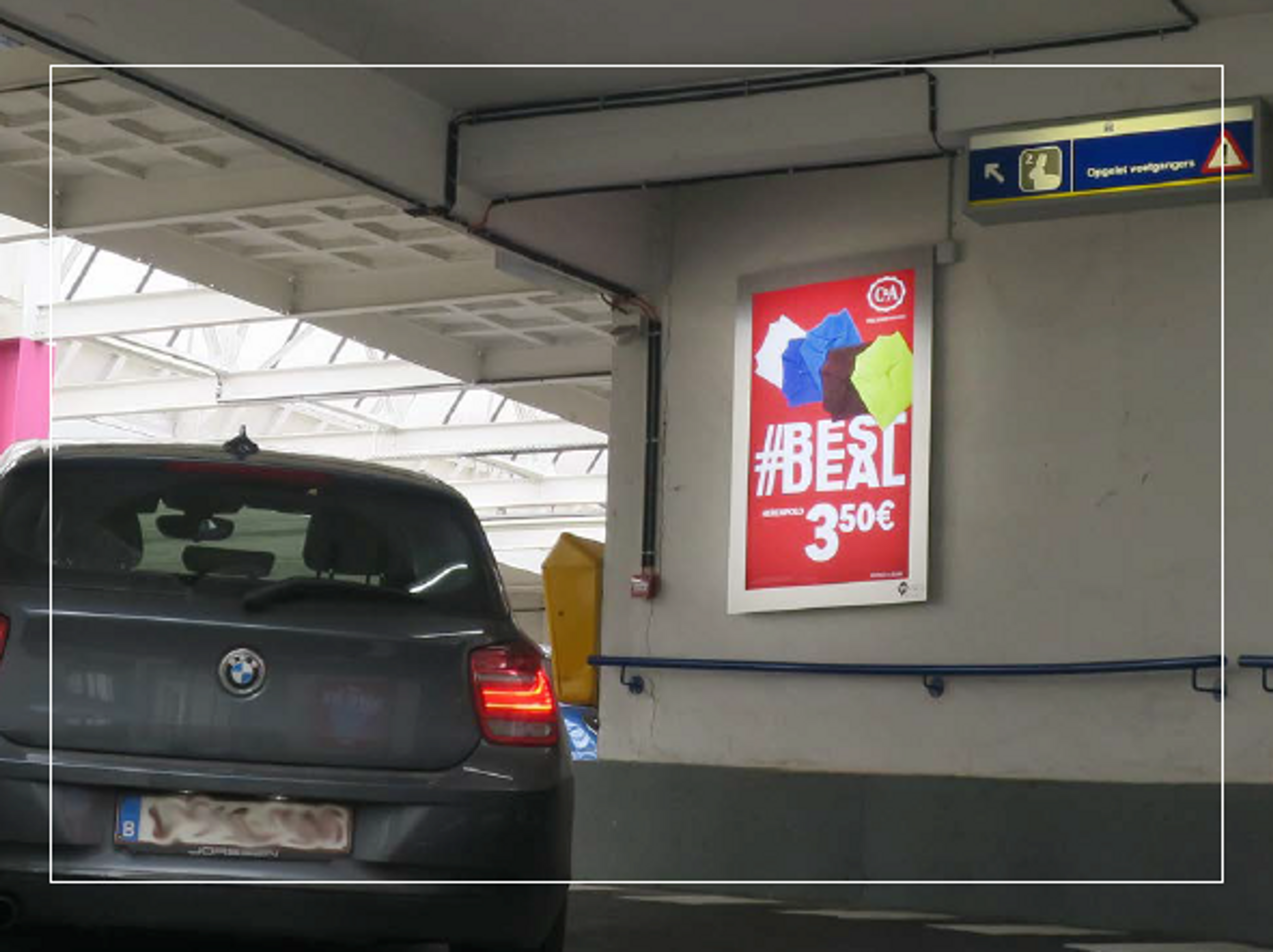 Digital Out-of-Home (DOOH)