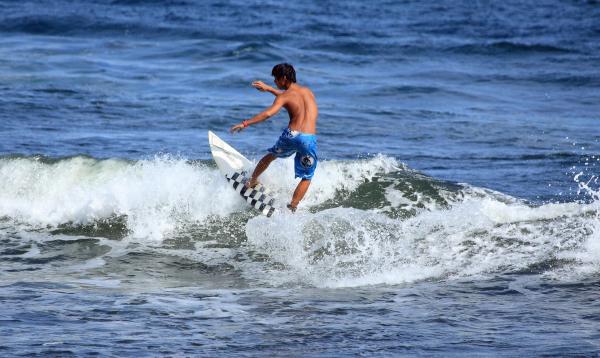 Card image for Honoliʻi Beach Park
