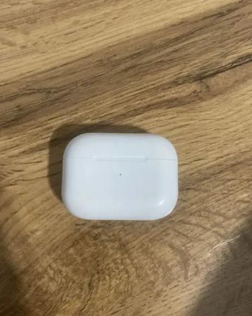 Продам air pods оригальные