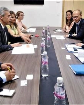 финансовая помощь между отдельными лицами