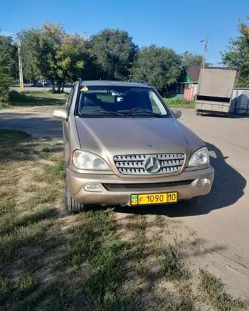 Продам автомобиль внедорожник мерседес