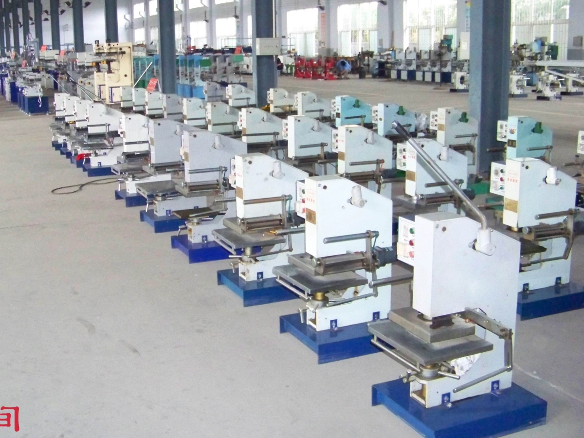 Qingdao Jinggang Gilding and Printing Machinery Co., Ltd - 4