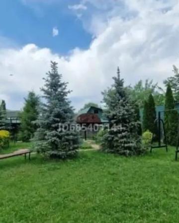 Просторный дом с участком для комфортной жизни и отдыха всей семьи