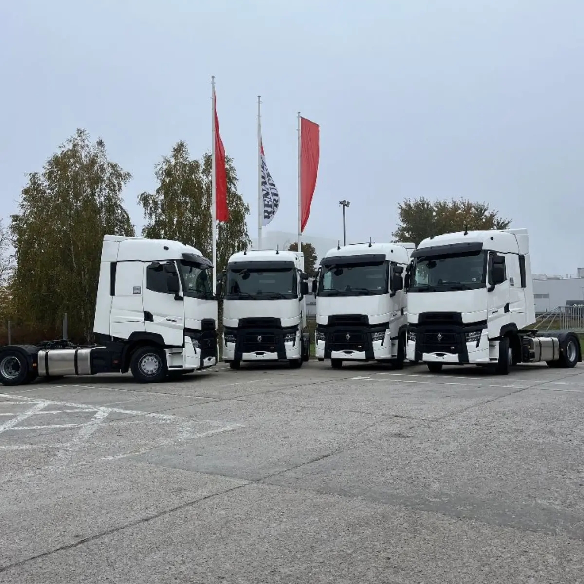 Вакансия водителя C+E: стабильная работа на современных автомобилях | Транспорт, логистика | Алматы | Галерея объявления (SEO) | 1