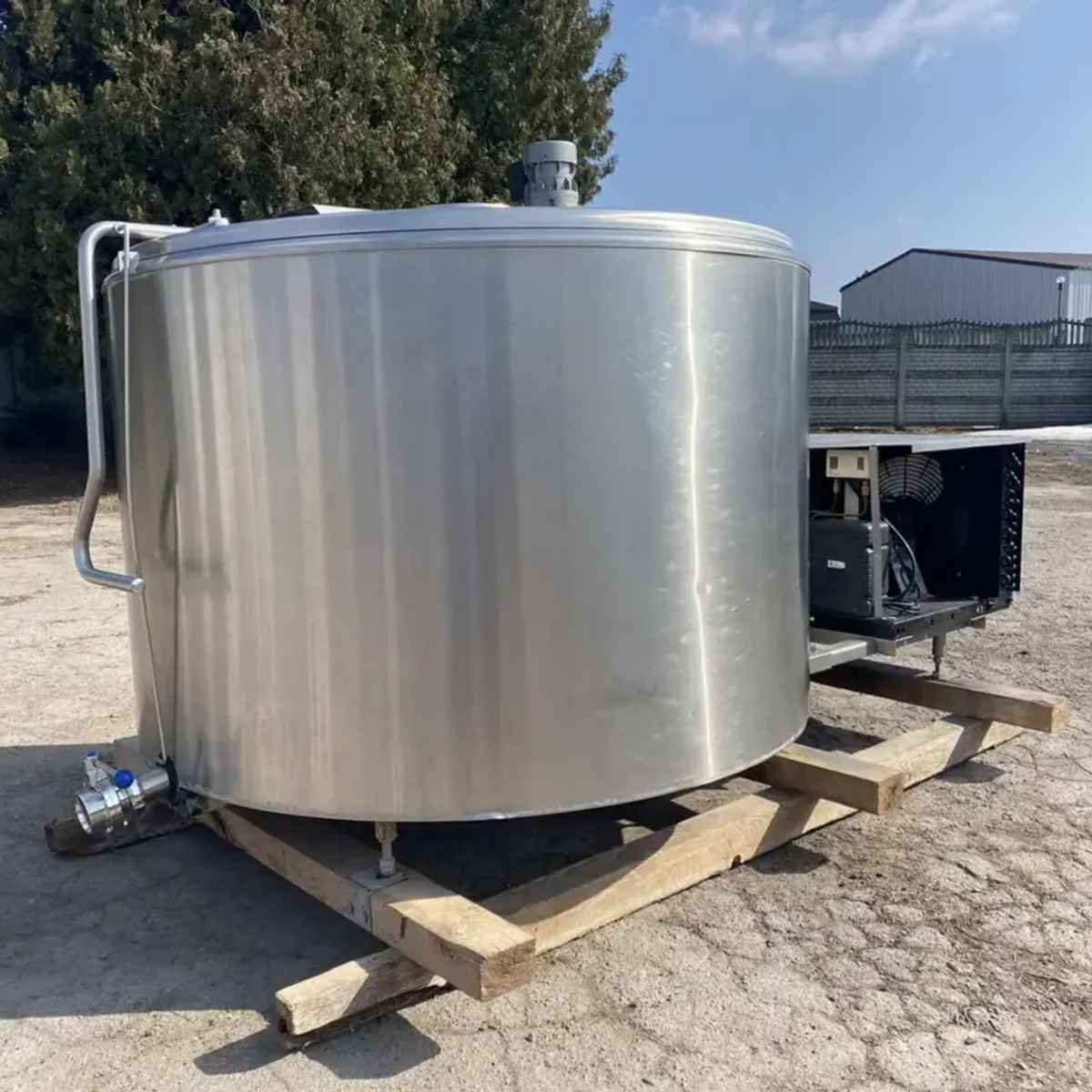 Охладитель молока, сока, воды DeLaval 1800 литров | Холодильное оборудование | Саудакент | Галерея объявления (SEO) | 1