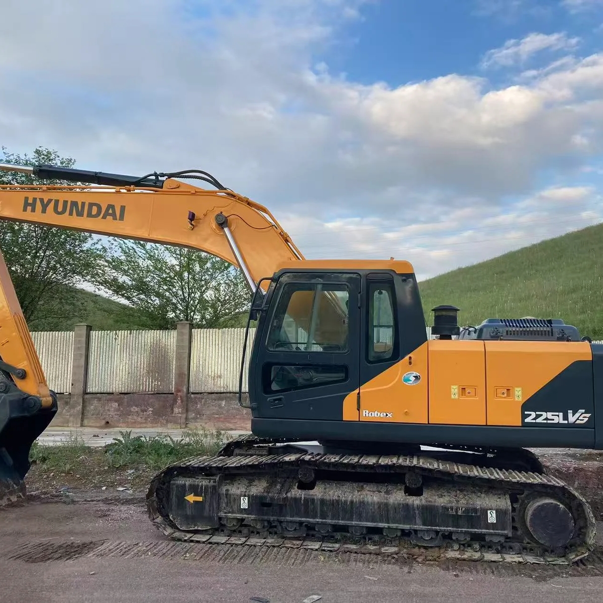 Hyundai R225LVS 2019 г. | Спецтехника | Алматы | Галерея объявления (SEO) | 1