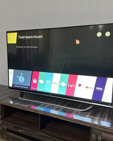 Продам телевизор 55-й диагонали Smart TV Wi-Fi YouTube оригинал