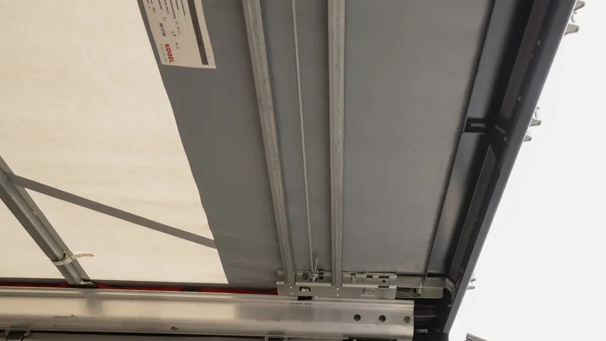 шторный грузовой полуприцеп KOGEL | Грузовики | Алматы | 3