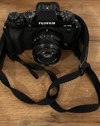 Продам fujifilm xt-5 с объективом
