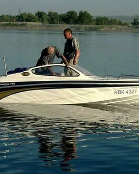 Стеклопластиковый катер "Линда-01"