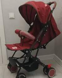 Детская прогулочная коляска